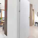 The Motlavian By Renters Prestige Apartament *