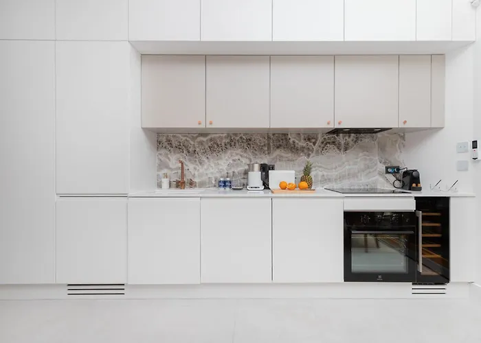 The Motlavian By Renters Prestige *