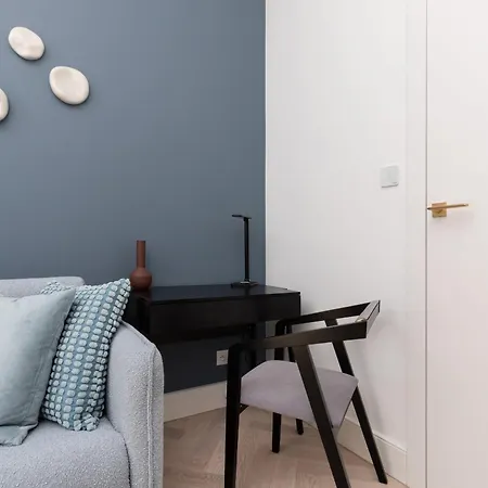 The Motlavian By Renters Prestige Apartment *