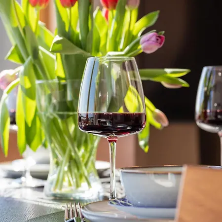 The Motlavian By Renters Prestige *