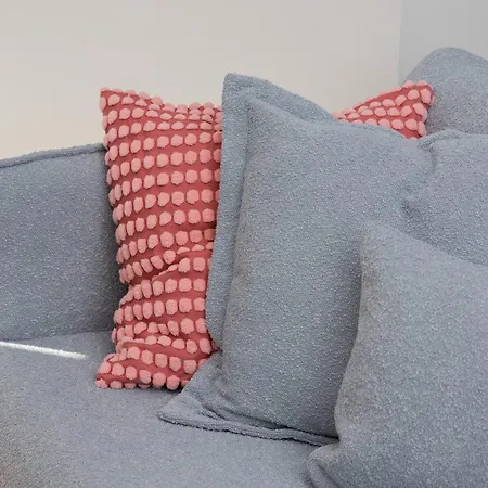 The Motlavian By Renters Prestige