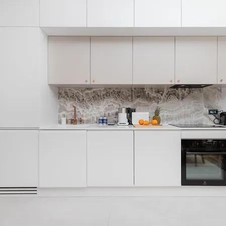 The Motlavian By Renters Prestige *