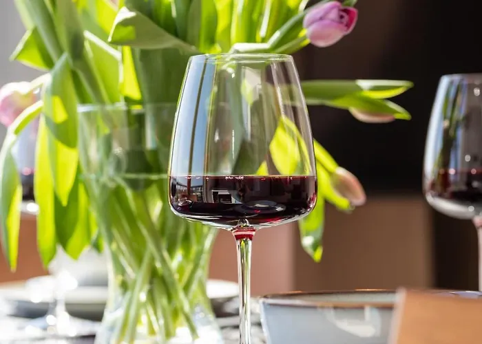 The Motlavian By Renters Prestige *